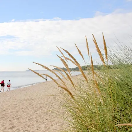Hotel F-1010 Strandhaus Moenchgut Dz 36 Strandnah, Inkl Fruehstueck