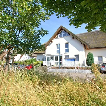 F-1010 Strandhaus Moenchgut Dz 36 Strandnah, Inkl Fruehstueck Hotel